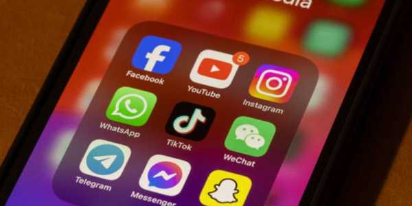 How Social Media Trends Drive New Popular Tours